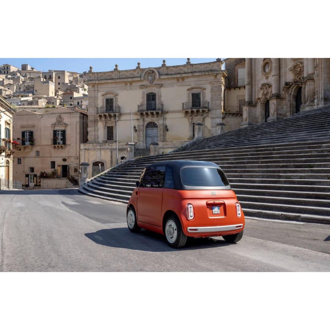 Fiat Topolino Oranje Corallo achterzijde