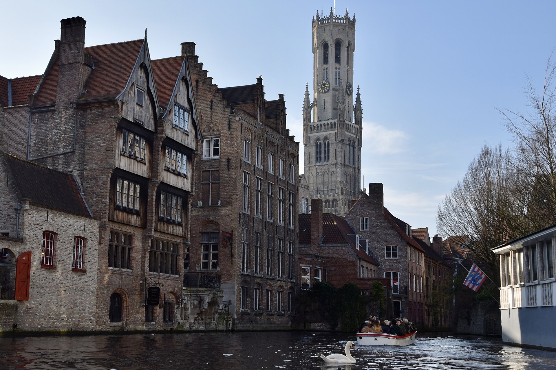 Canaux de Bruges, ville idéale pour la voiture sans permis